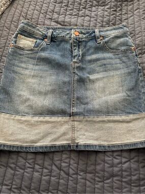 Two-Tone Blue Denim Mini Skirt - Casual Layered Hem